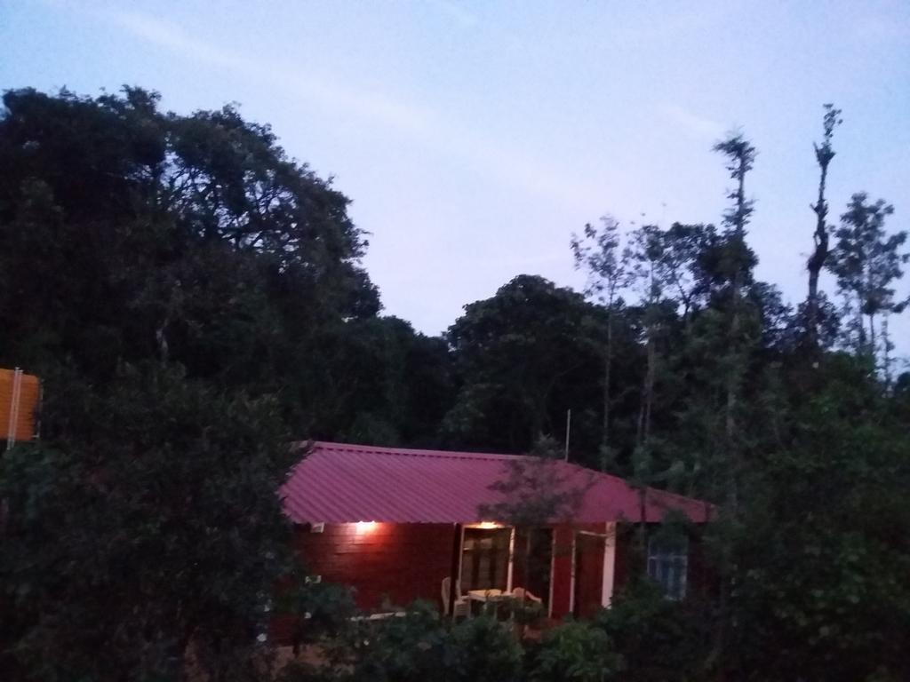 Somvārpet Athena Homestay מראה חיצוני תמונה